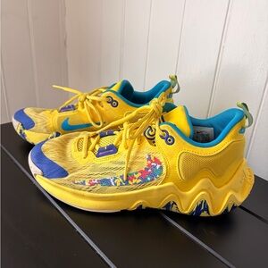 Nike Giannis Vibrant Yellow Kids Shoes
